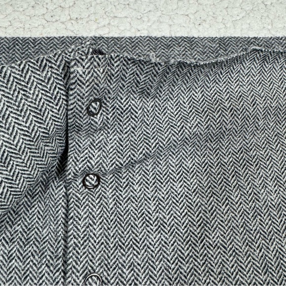 Lululemon Scarf Gray Vinyasa Heathered Herringbone Snap Infinity Athleisure Wrap - Picture 6 of 8